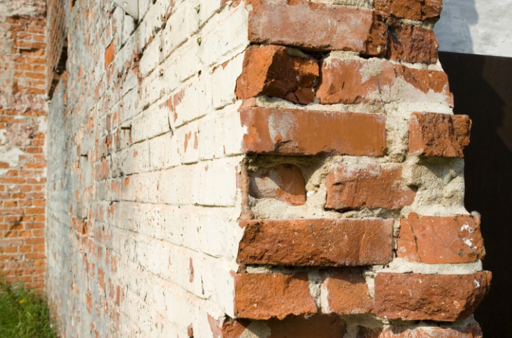 Mortar that’s crumbling or falling out How Often Should You Get Your Brick Tuckpointed?